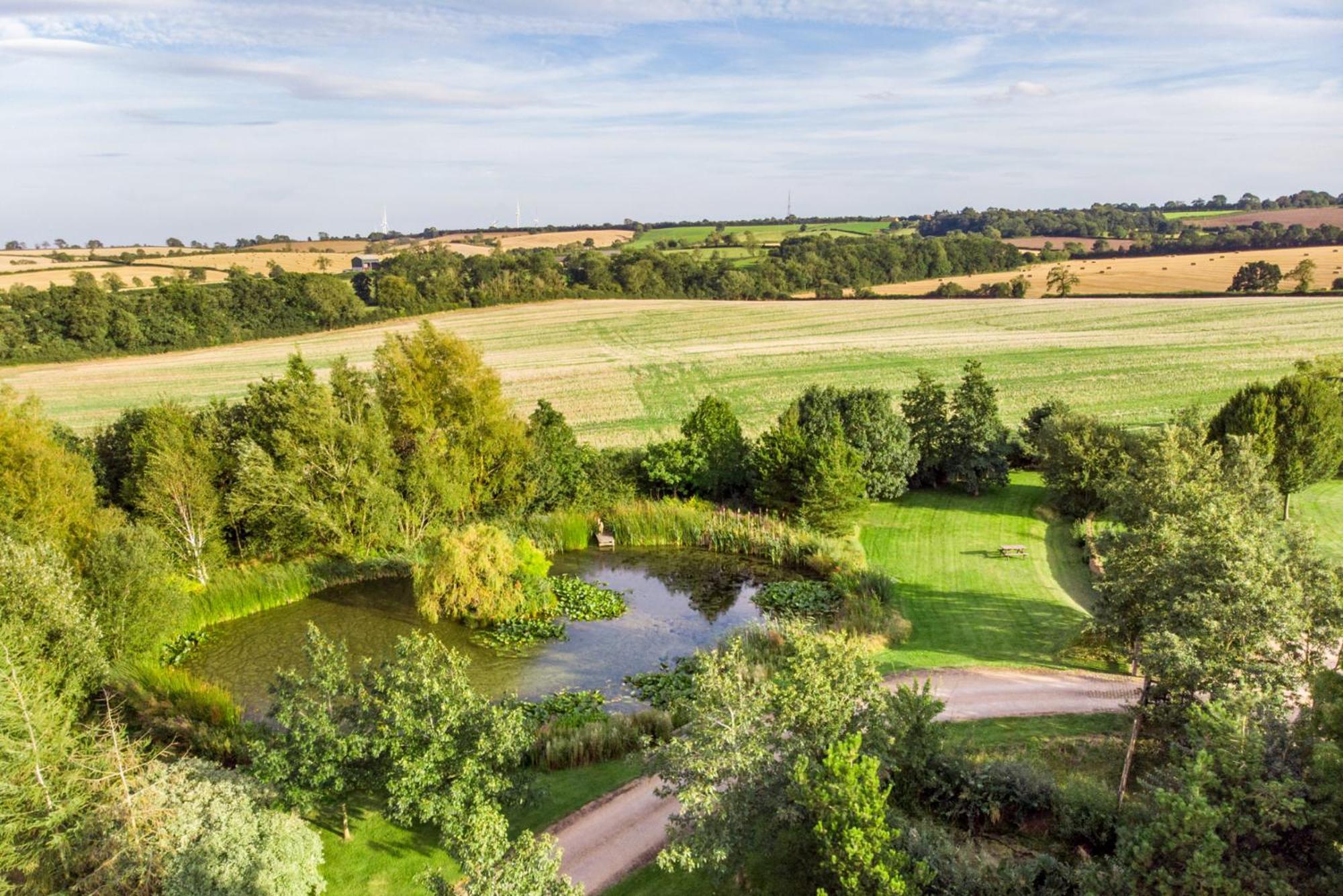 14 Acres - Luxury Countryside Retreats Hotell Market Harborough Exteriör bild